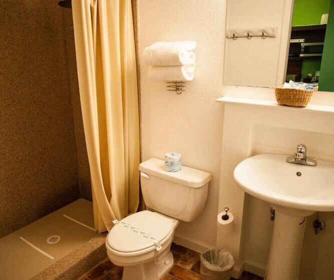 فندق Big Pines Mountain House