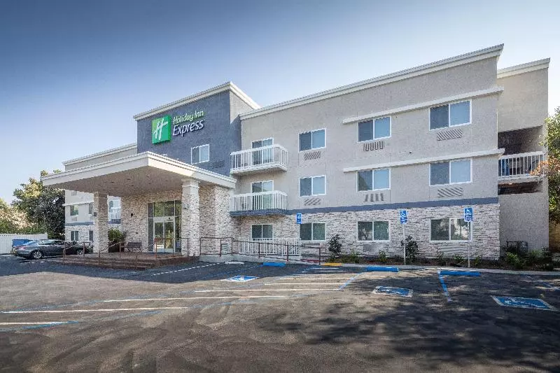 Отель Holiday Inn Express   Sunnyvale   Silicon Valley, An Ihg