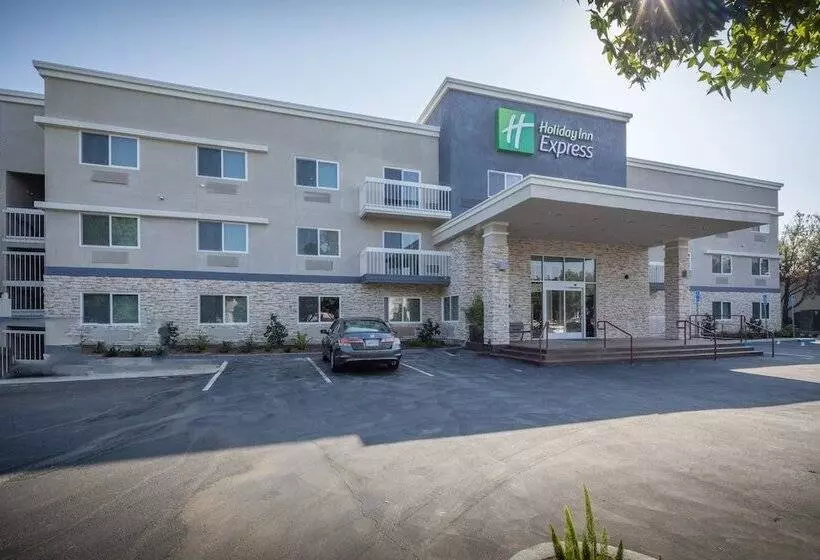 Отель Holiday Inn Express   Sunnyvale   Silicon Valley, An Ihg
