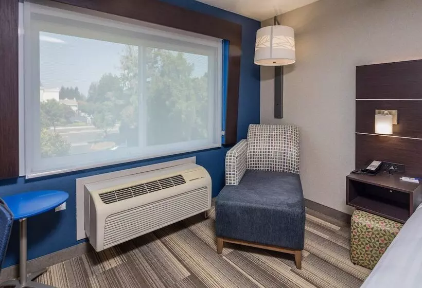 Отель Holiday Inn Express   Sunnyvale   Silicon Valley, An Ihg