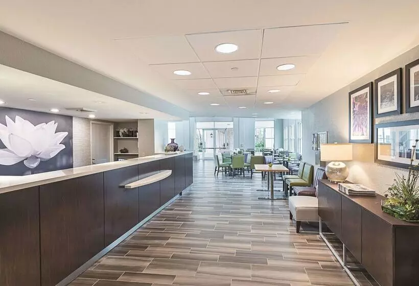 호텔 La Quinta By Wyndham Plantation At Sw 6th St