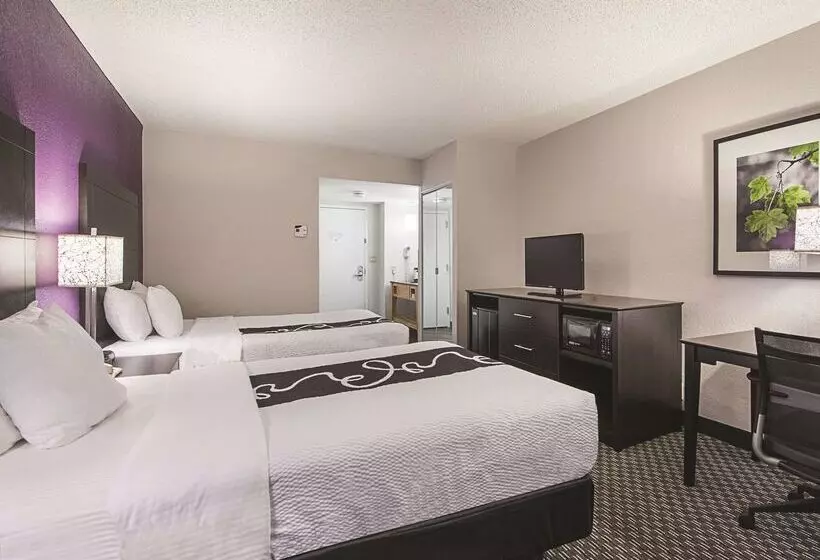 호텔 La Quinta By Wyndham Plantation At Sw 6th St