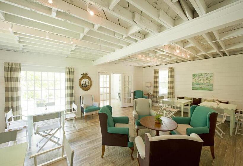 فندق The Lodge On The Cove