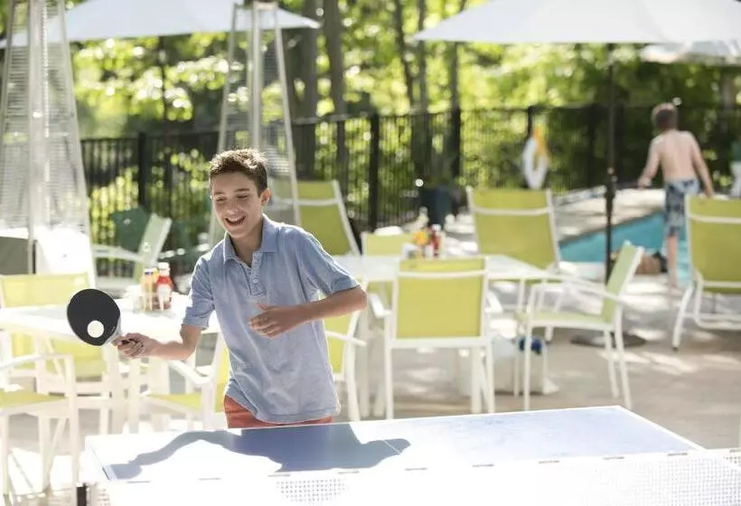 هتل The Lodge On The Cove