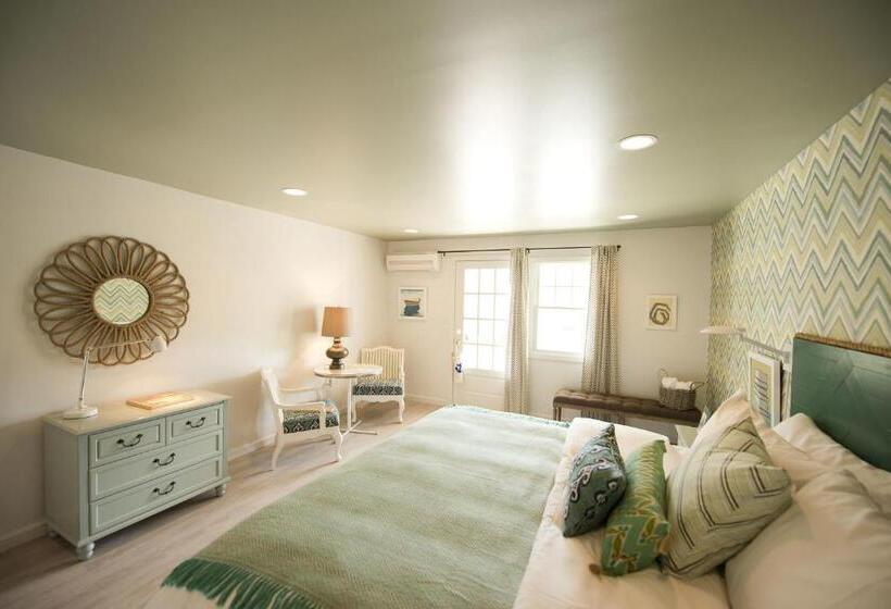 فندق The Lodge On The Cove