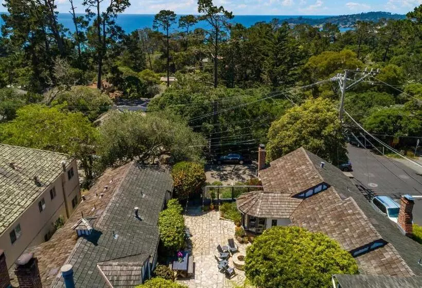 هتل The Vagabond S House Boutique Inn