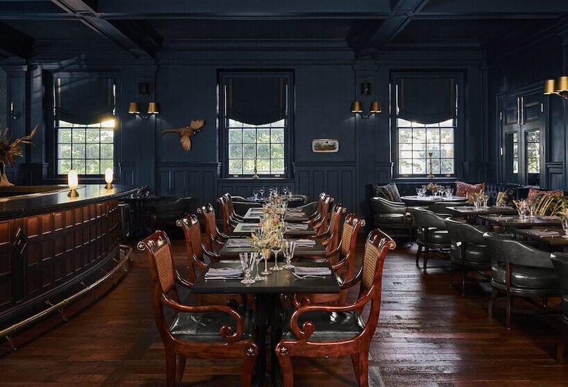 Hotel The Vanderbilt, Auberge Resorts Collection