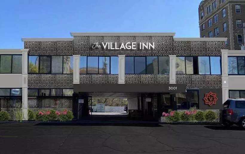 Hotelli The Village Inn