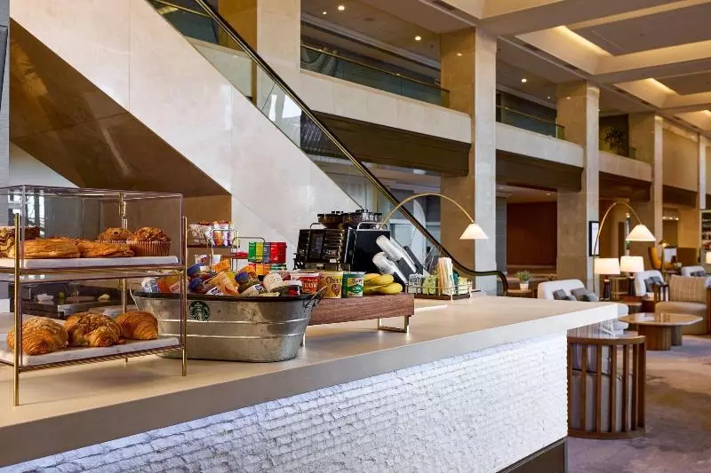 בית מלון כפרי The Westin Los Angeles Airport