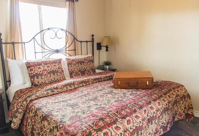 فندق Vineyard Court Designer Suites