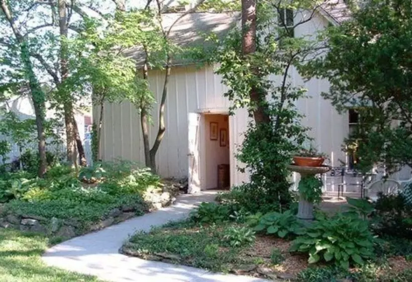 هتل Walnut Street Inn