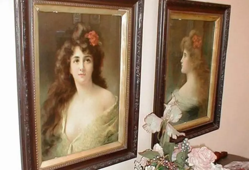 هتل Walnut Street Inn