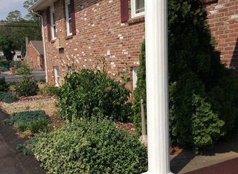 Otel Wickford Motor Inn