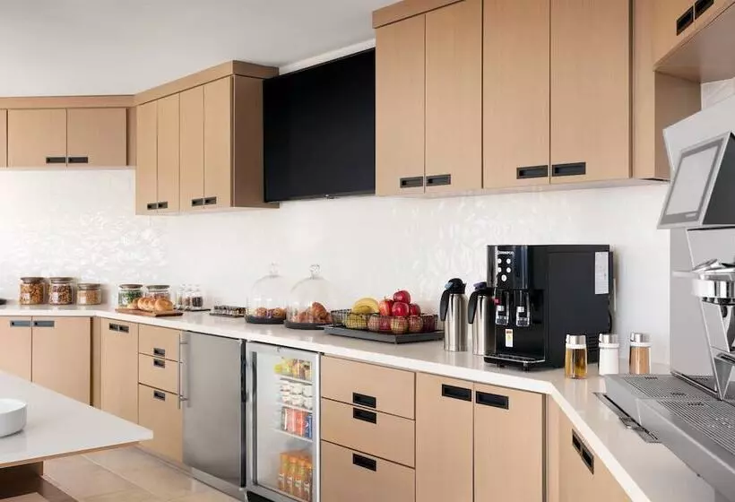 استراحتگاه Delta Hotels By Marriott Virginia Beach Waterfront