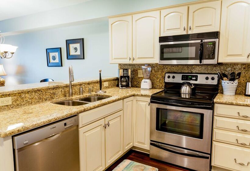 Wild Dunes Resort – Sweetgrass Inn And Boardwalk Inn