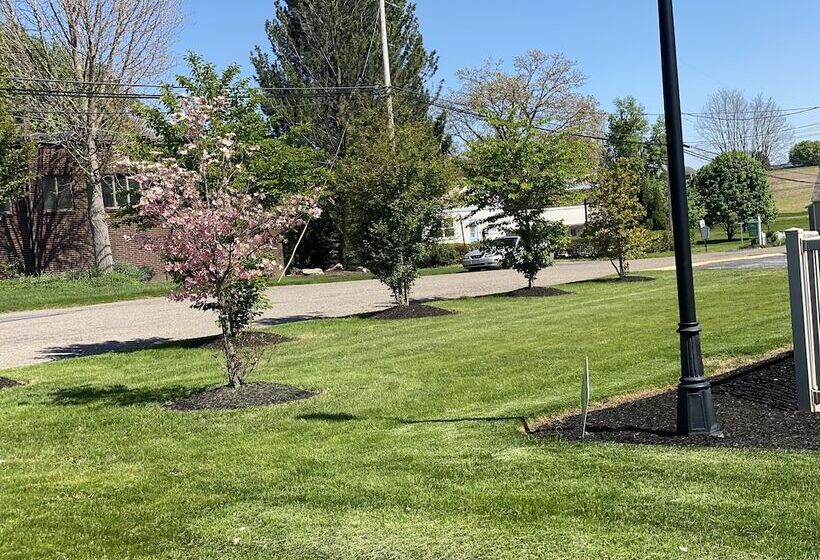 White Rose Motel  Hershey