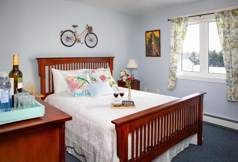 Baker Shore Bed And Breakfast