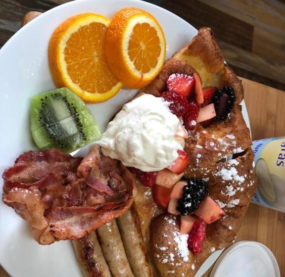 Baker Shore Bed And Breakfast