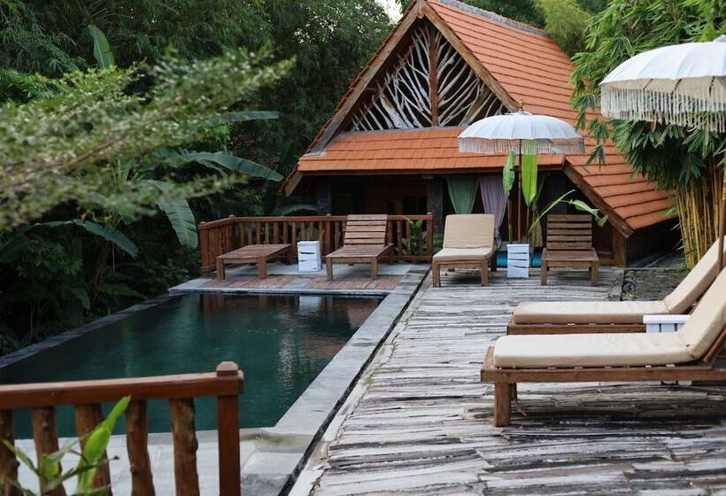 تختخواب و صبحانه Ubuntu Bali Eco Yoga Retreat   Canggu