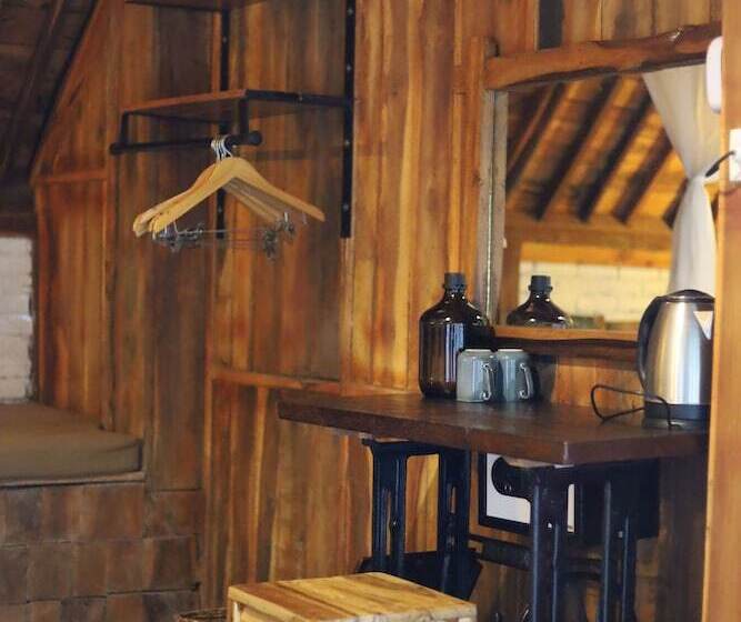 تختخواب و صبحانه Ubuntu Bali Eco Yoga Retreat   Canggu