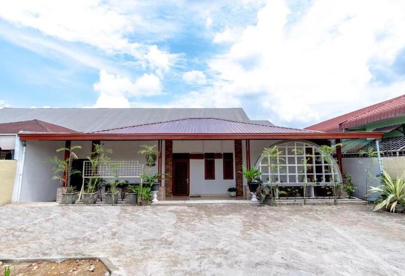 בית מלון כפרי Oyo Life 2935 Lega Guest House