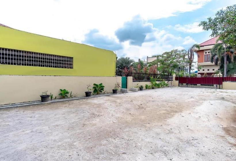 בית מלון כפרי Oyo Life 2935 Lega Guest House