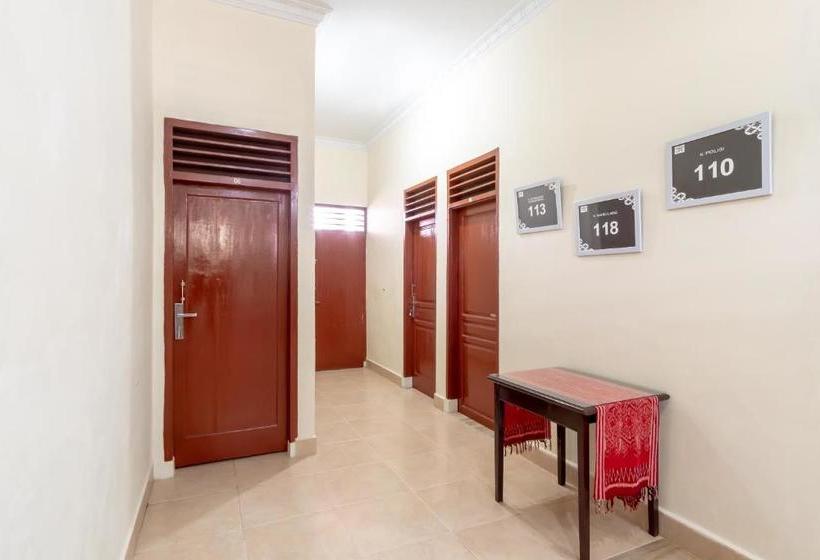 בית מלון כפרי Oyo Life 2935 Lega Guest House