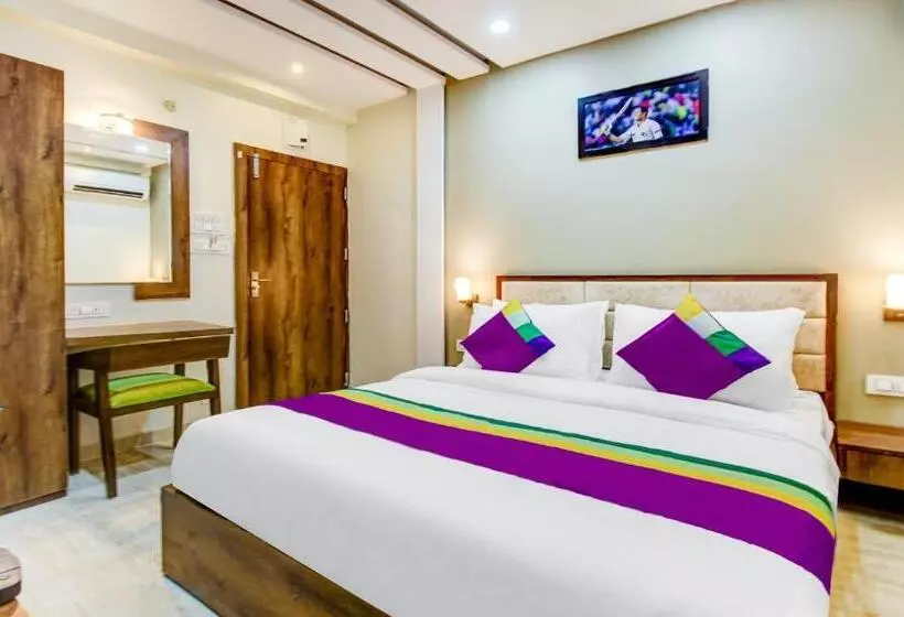 ホテル Treebo The Pavilion, Railway Station