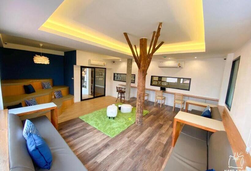 Need A Nap Hostel Phrae