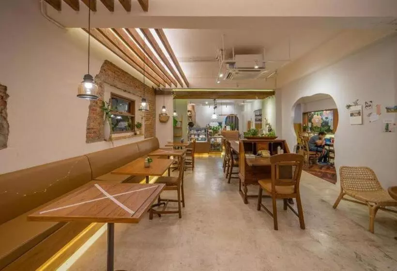 Need A Nap Hostel Phrae