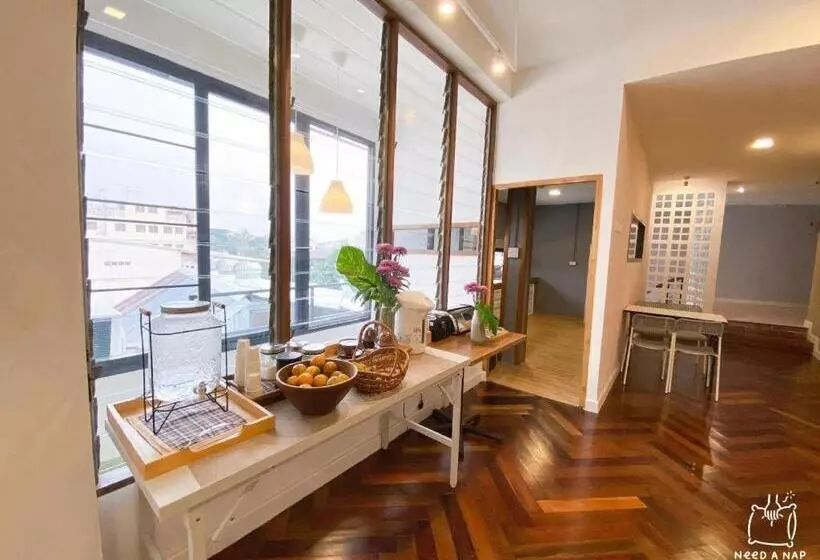 Need A Nap Hostel Phrae