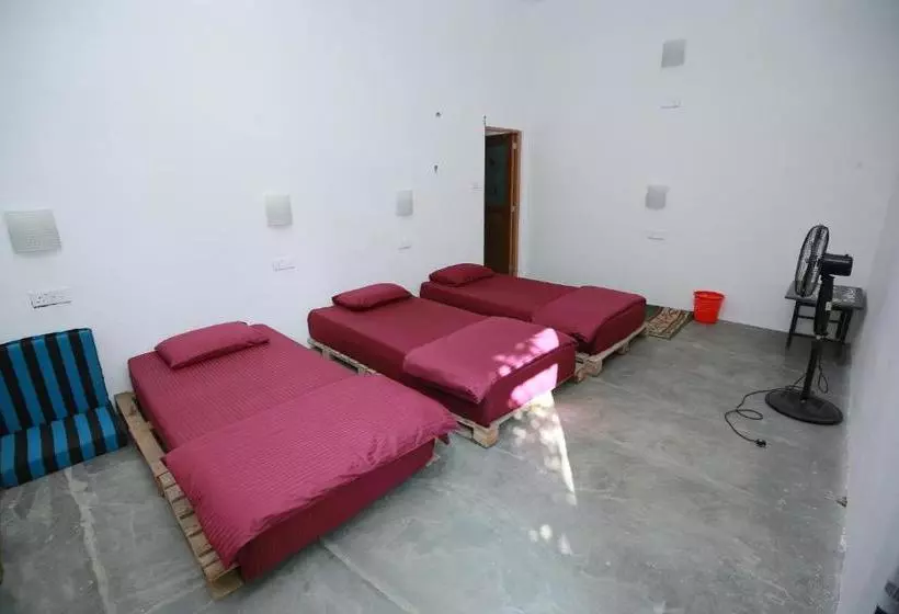 Tiki Bar Hostel Ella