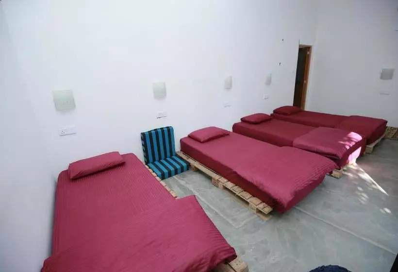 Tiki Bar Hostel Ella