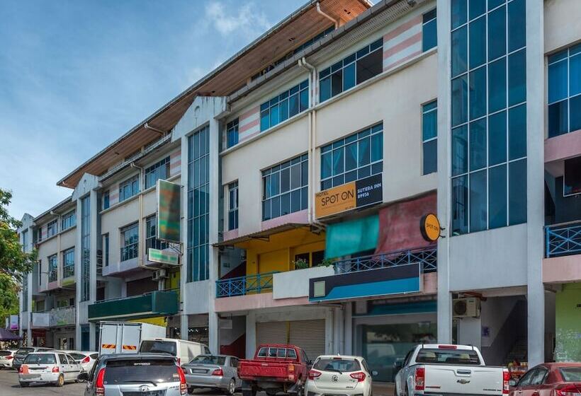 Hotelli Spot On 89936 Sutera Inn