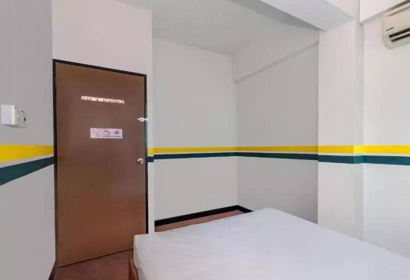 هتل Spot On 89936 Sutera Inn