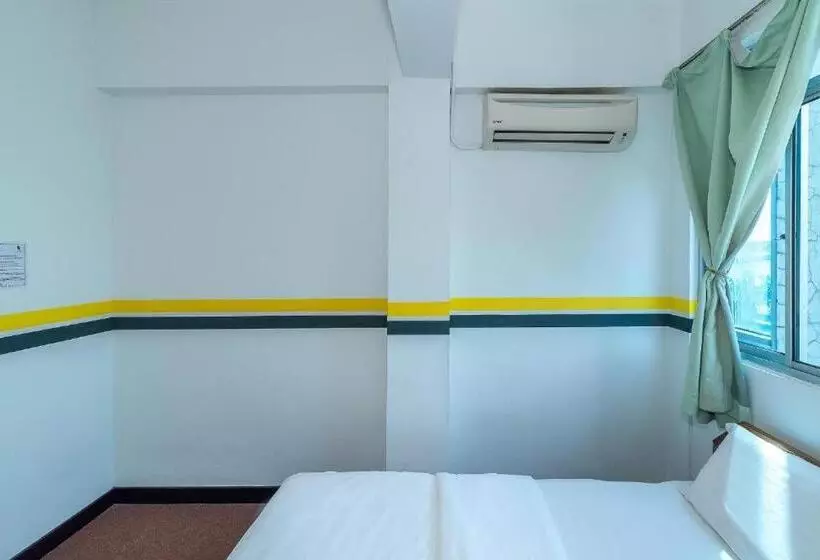 هتل Spot On 89936 Sutera Inn