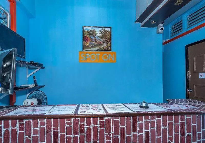 هتل Spot On 89936 Sutera Inn