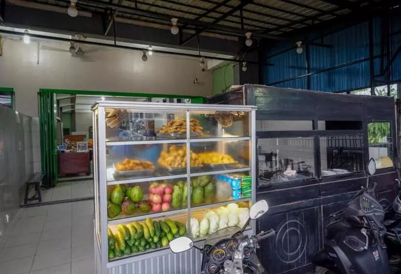 Reddoorz Syariah @ Hotel Wisma Indonesia Kendari