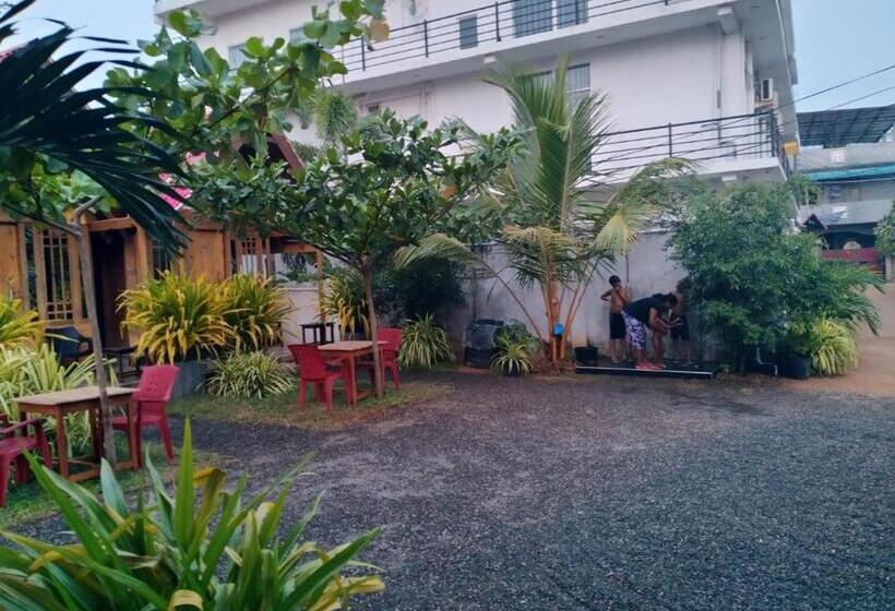 Hotel Amazon Beach Cabana