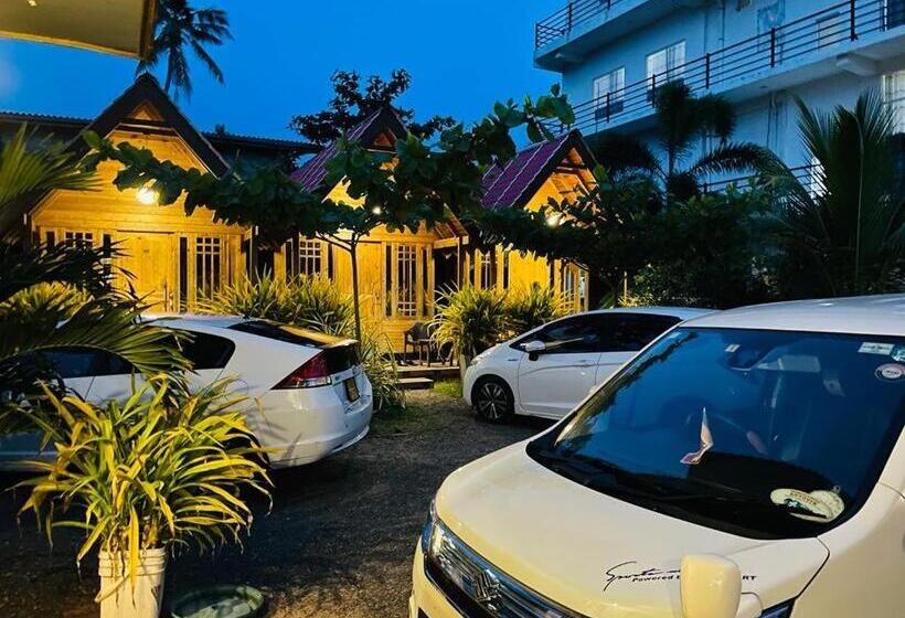 Hotel Amazon Beach Cabana