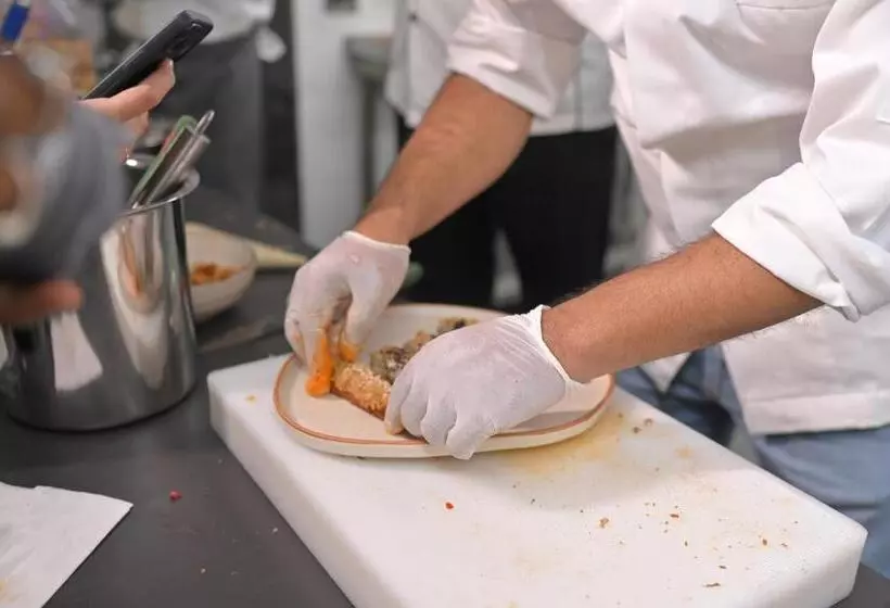 هتل Ariena The Boutique