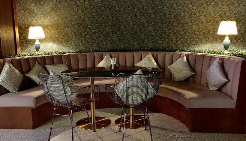 فندق Ariena The Boutique