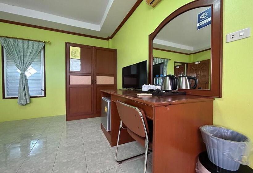 酒店 Me Mee Place & Tour Krabi