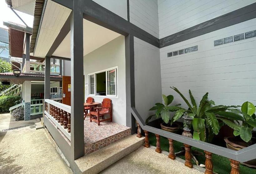 酒店 Me Mee Place & Tour Krabi