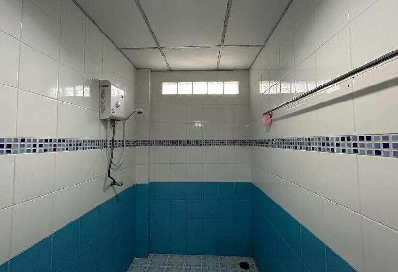 酒店 Me Mee Place & Tour Krabi