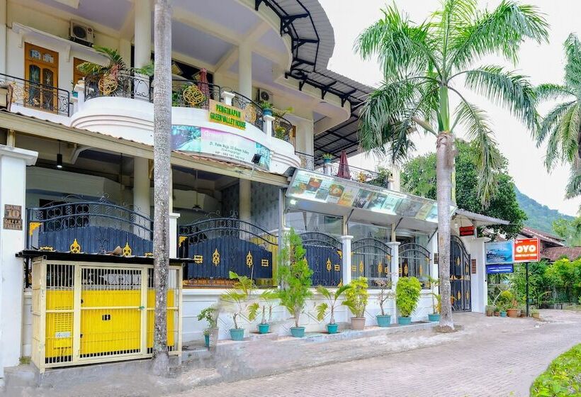 ホテル Oyo 3088 Green Valley House