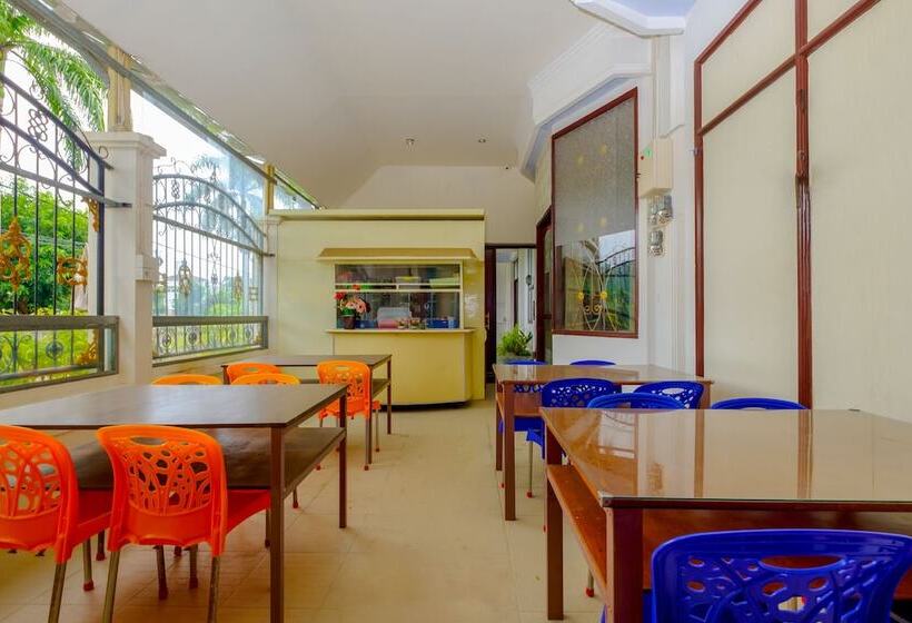 ホテル Oyo 3088 Green Valley House