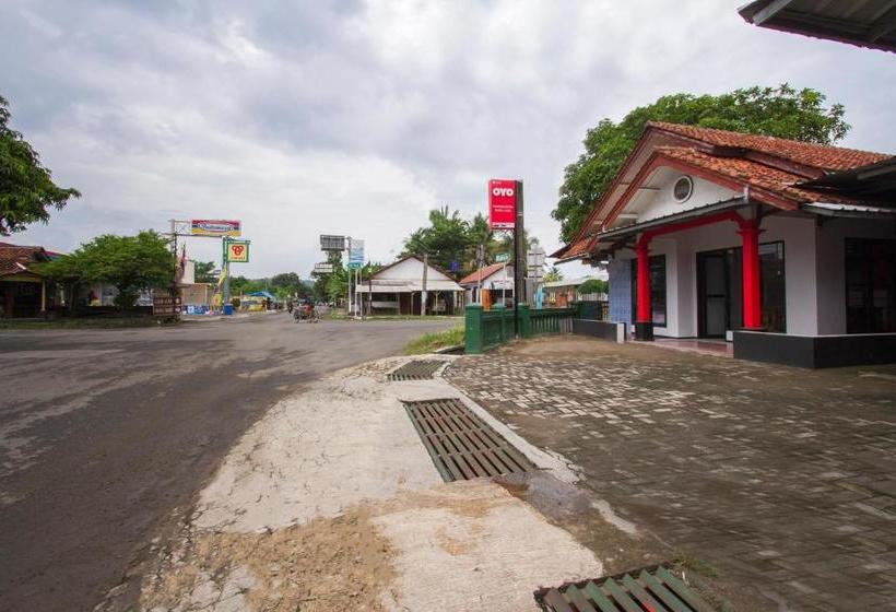 Otel Oyo 3126 Penginapan Suka Asih