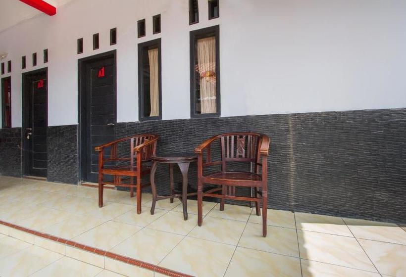 Otel Oyo 3126 Penginapan Suka Asih