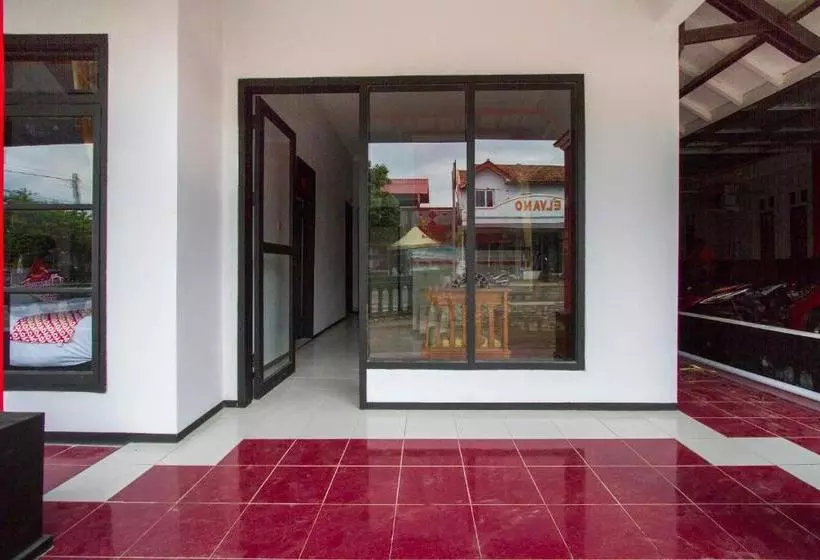 ホテル Oyo 3126 Penginapan Suka Asih